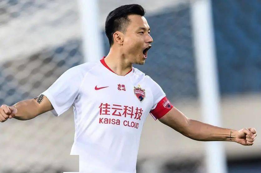  VAR争议判罚引发主帅集体炮轰  